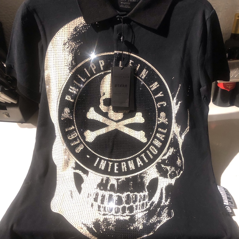 80% + OFF NWT $785 Philipp Plein Crystal Embellished Skull & Bones Polo Black -M
